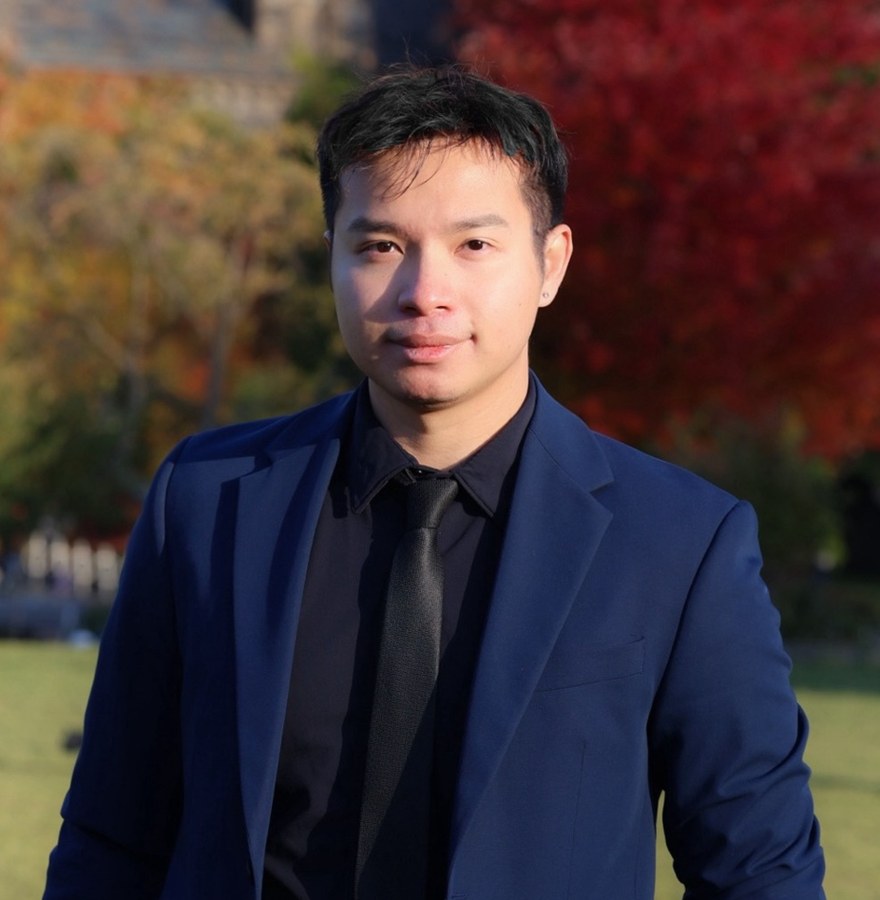 Seon C., Chief Operating Officer of VELORIX Global